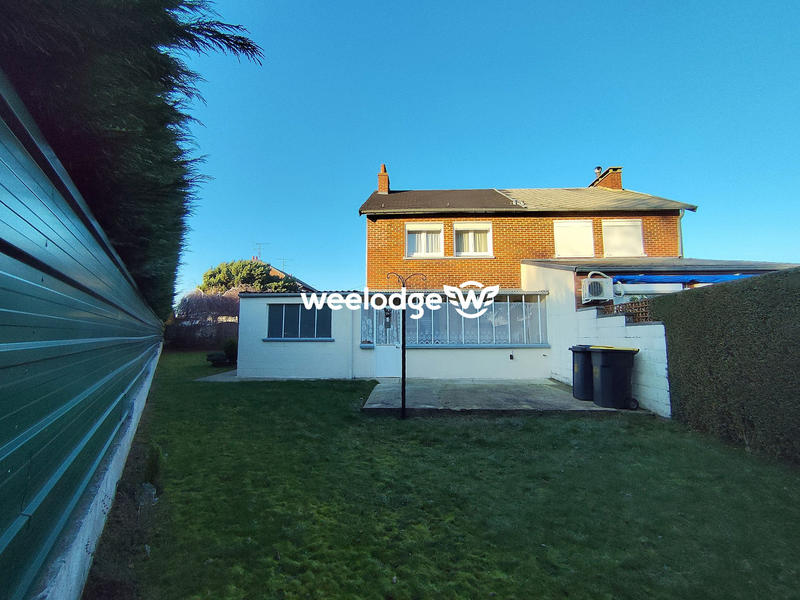 Maison - 94 m² - 5 pièces