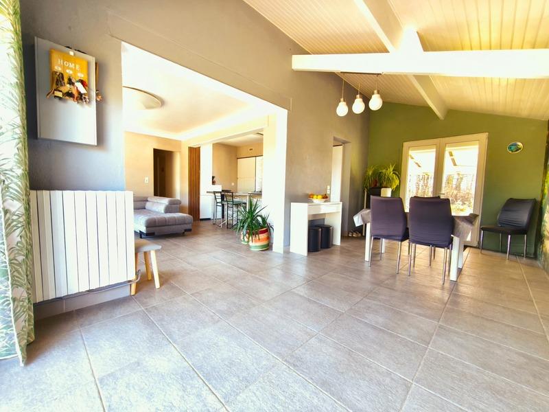 Maison - 110 m² - 4 pièces