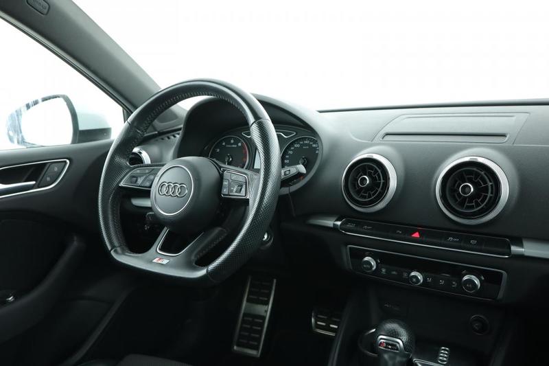 Audi A3 Berline 1.5 Tfsi Cod s line s tronic 7 150 ch