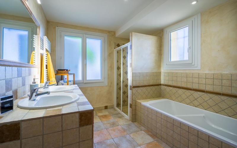 Maison - 364 m² - 7 pièces