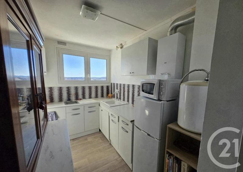 Appartement - 65 m² - 4 pièces