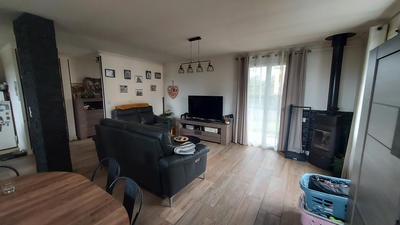 Maison - 93 m² - 5 pièces
