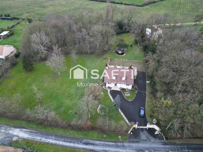 Maison - 223 m² - 6 pièces