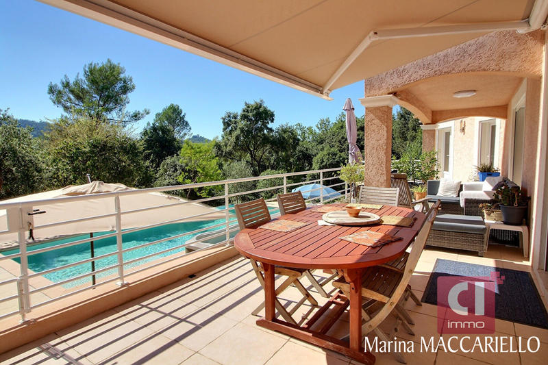 Maison - 150 m² - 5 pièces