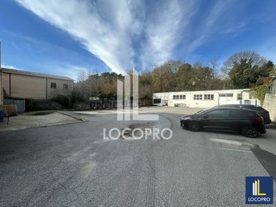 Local d'activité / Entrepôt - 518 m²