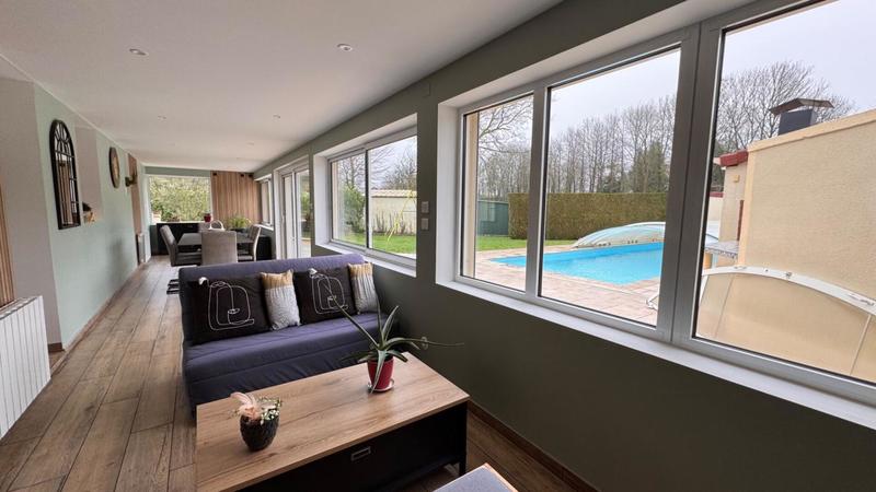 Maison - 170 m² - 5 pièces