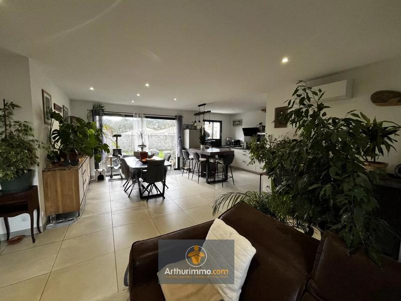 Maison - 96 m² - 4 pièces