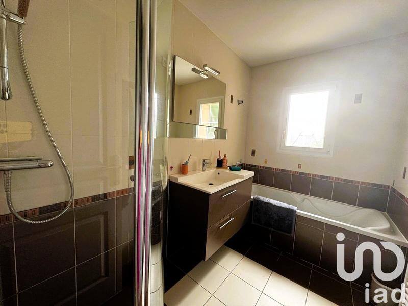 Maison - 177 m² - 6 pièces