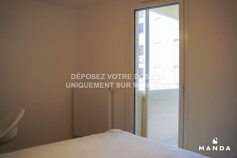 Chambre - 9 m² - 5 pièces