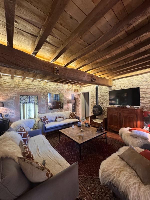 Maison - 201 m² - 8 pièces