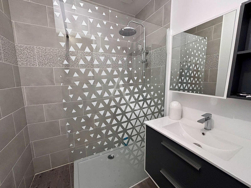 Maison - 252 m² - 7 pièces