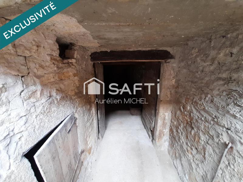 Maison de village - 120 m² - 1 pièce