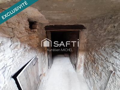 Maison de village - 120 m² - 1 pièce