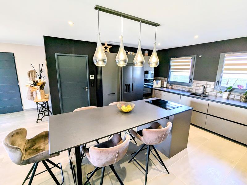 Maison - 107 m² - 5 pièces