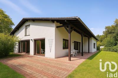 Maison - 245 m² - 10 pièces