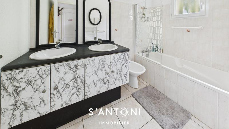 Maison - 85 m² - 4 pièces