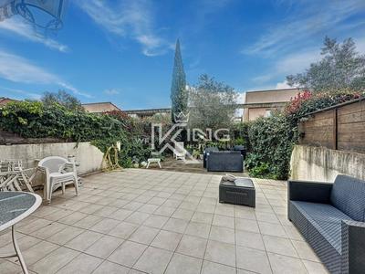 Appartement - 116 m² - 6 pièces