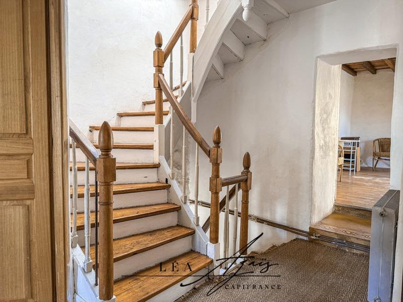 Maison de village - 280 m² - 11 pièces