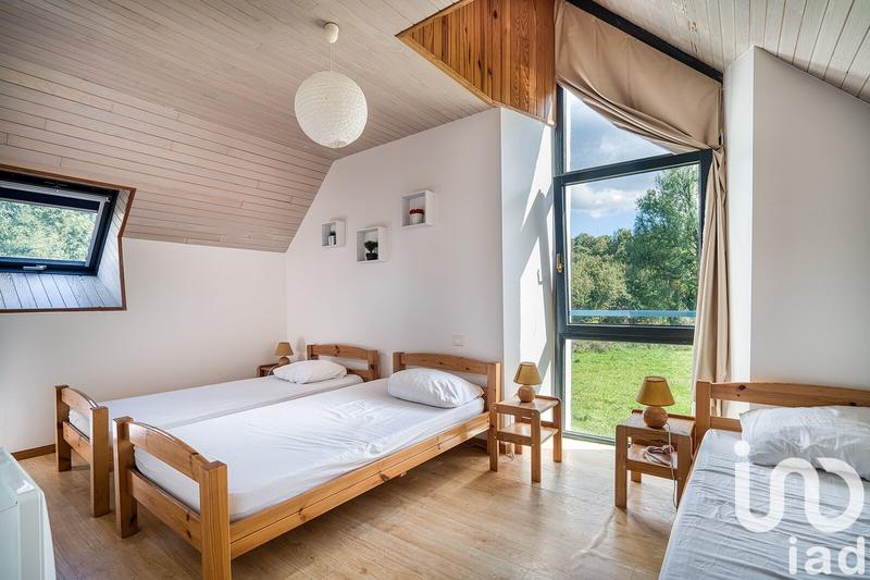 Maison - 486 m² - 17 pièces