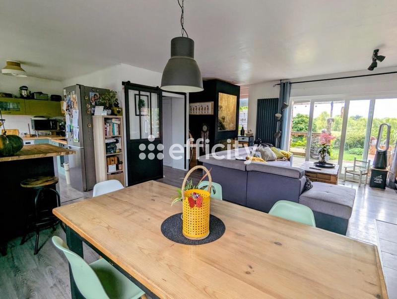 Maison - 93 m² - 4 pièces