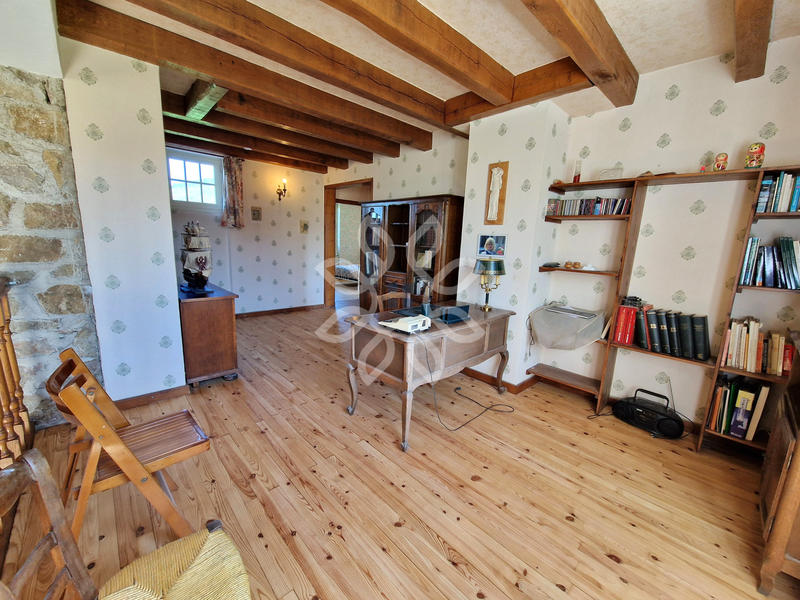 Villa - 196 m² - 5 pièces