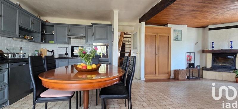 Maison - 210 m² - 8 pièces