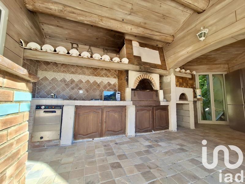 Maison - 185 m² - 5 pièces