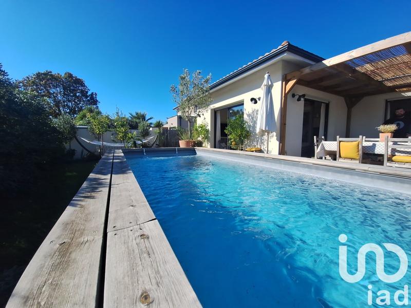 Maison - 88 m² - 4 pièces