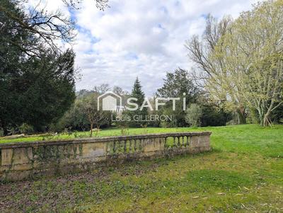 Appartement - 300 m² - 9 pièces