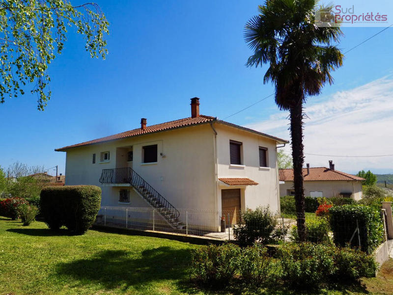 Maison - 185 m² - 7 pièces