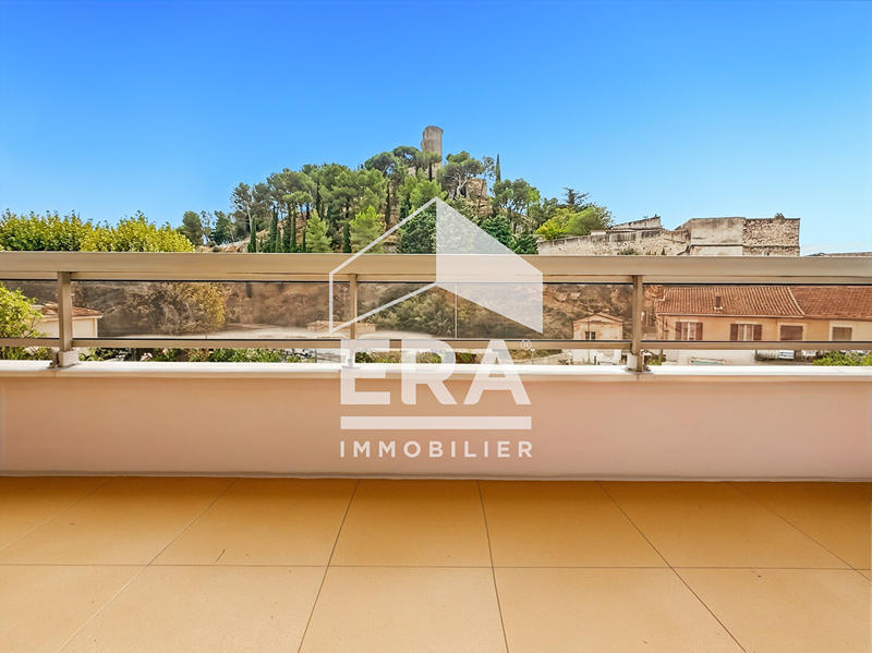 Appartement - 98 m² - 3 pièces