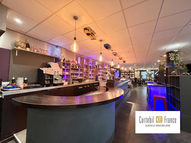 Local commercial - 300 m²