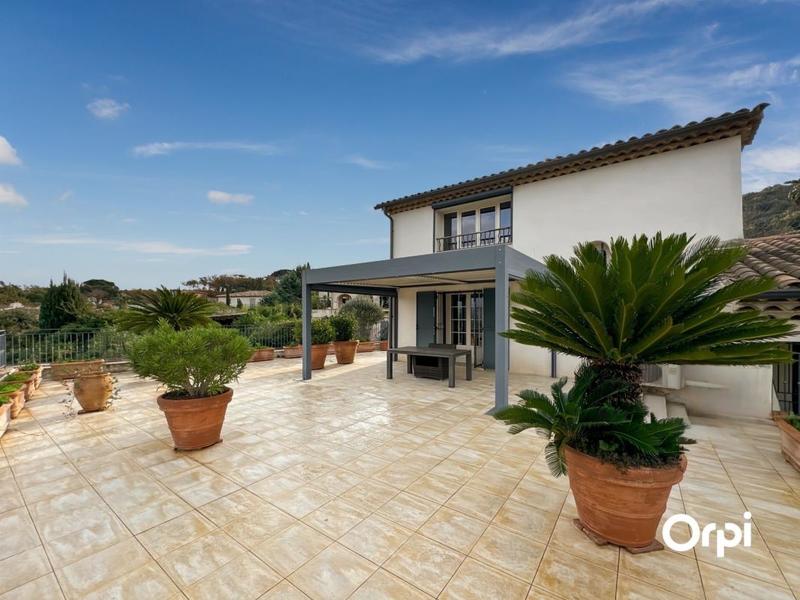 Villa - 180 m² - 4 pièces