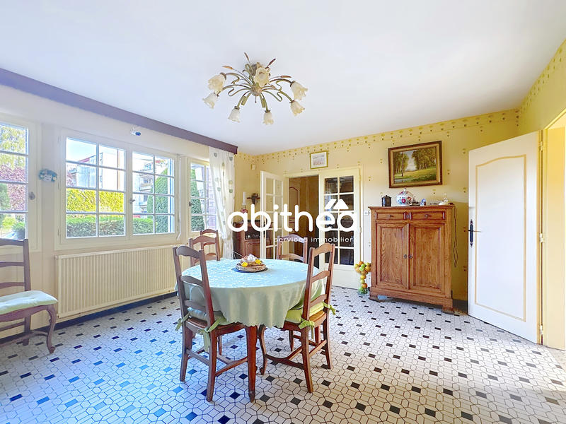 Maison - 116 m² - 6 pièces