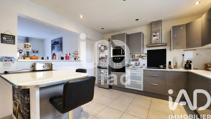 Maison - 99 m² - 4 pièces