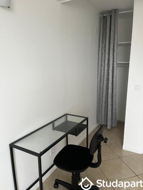 Chambre - 18 m² - 1 pièce