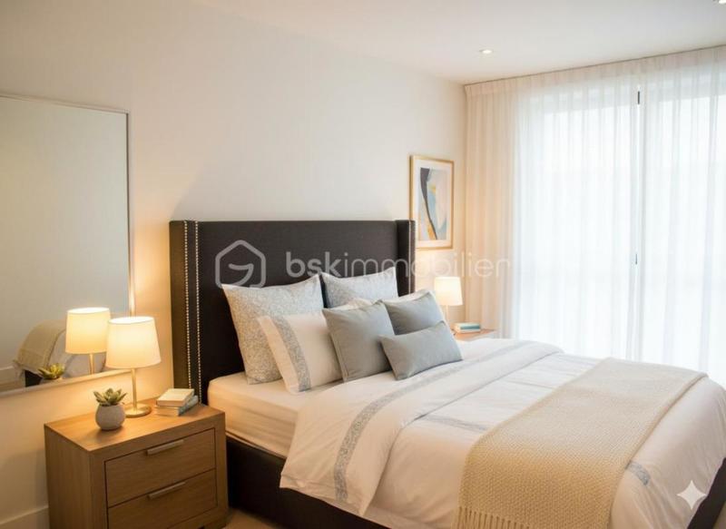 Appartement - 90 m² - 4 pièces