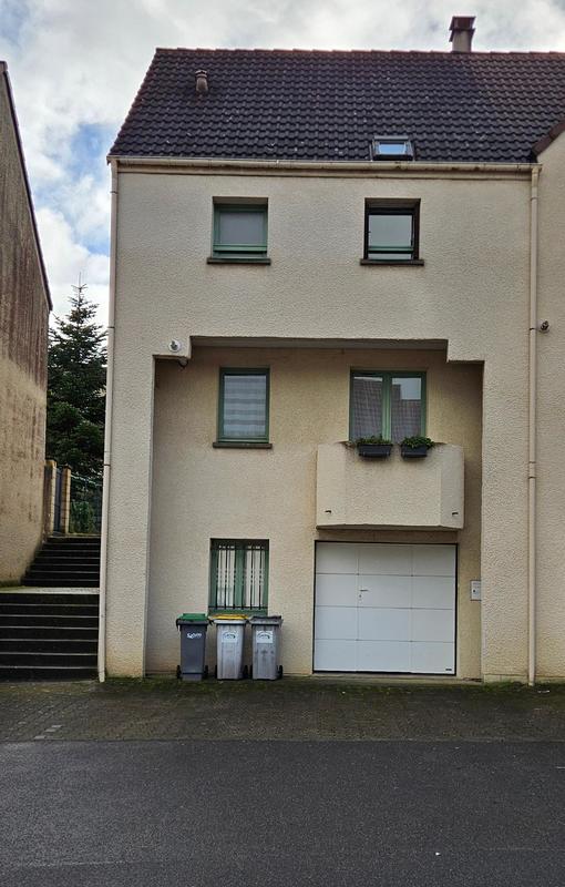 Maison - 80 m² - 4 pièces