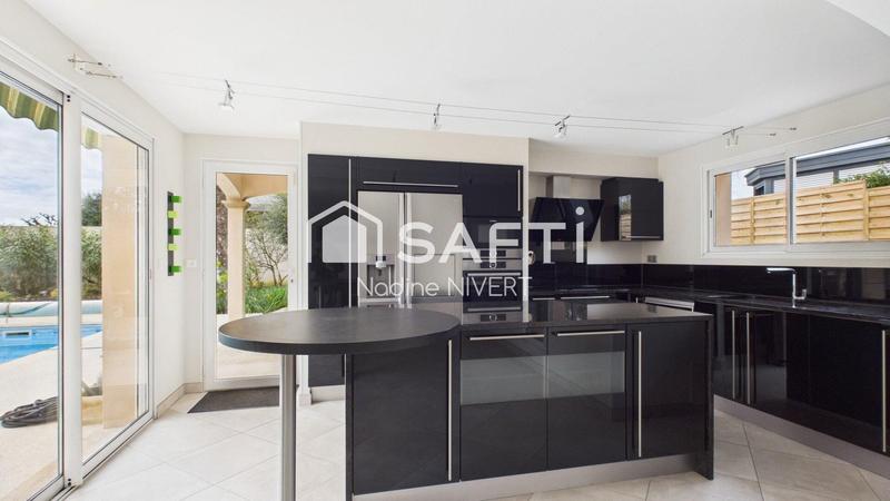 Villa - 163 m² - 5 pièces