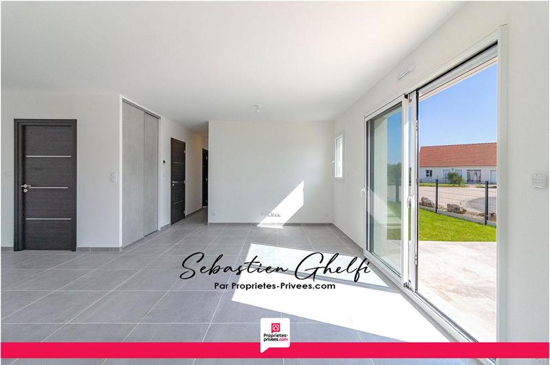 Maison - 90 m² - 5 pièces