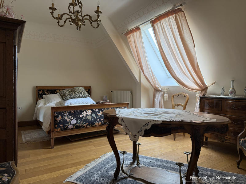 Villa - 190 m² - 6 pièces