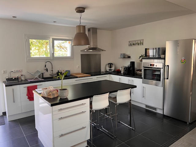 Maison - 147 m² - 7 pièces