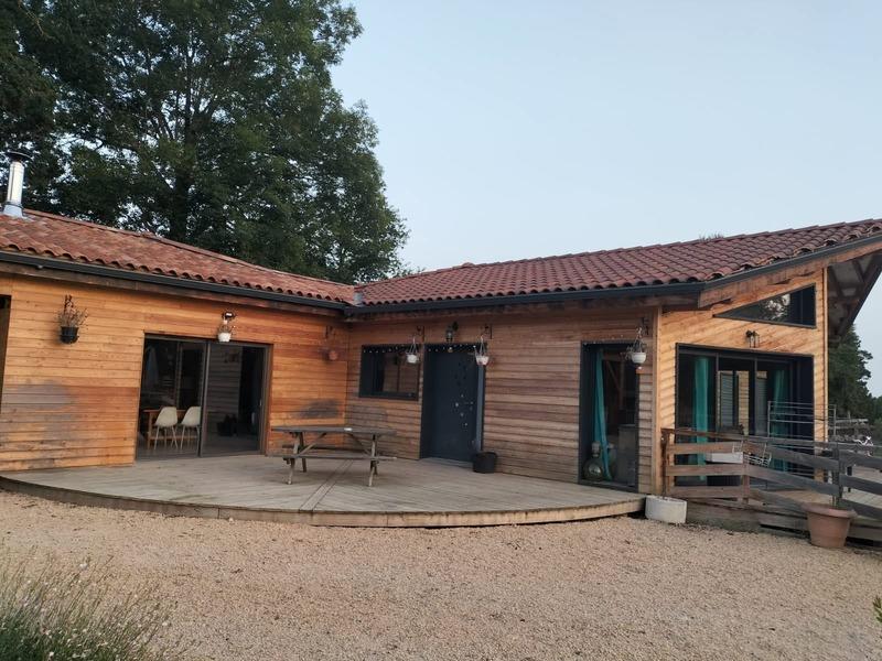 Maison de bois - 176 m² - 4 pièces