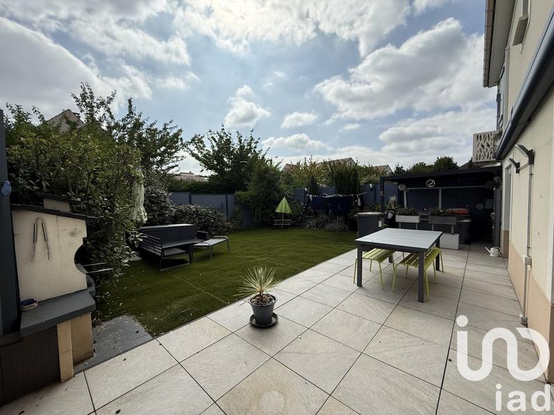 Maison - 140 m² - 8 pièces