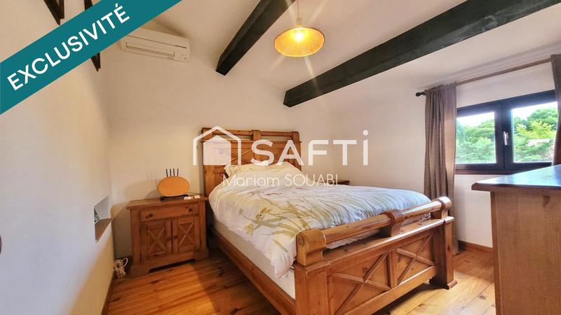 Villa - 260 m² - 8 pièces