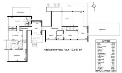 Maison - 229 m² - 6 pièces