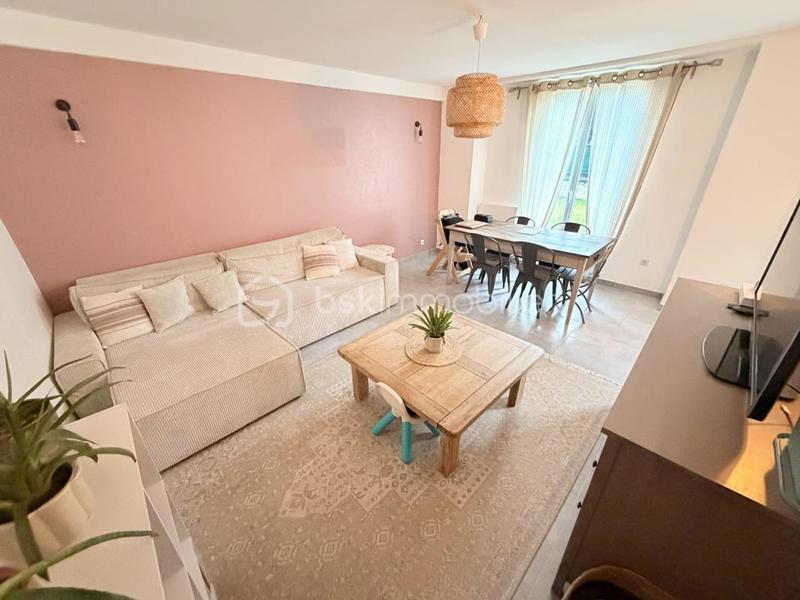 Maison - 110 m² - 4 pièces