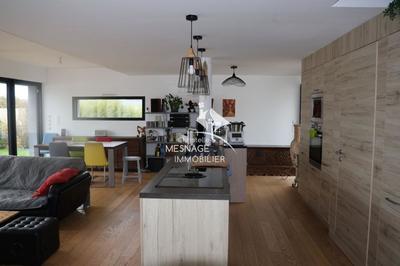 Maison - 145 m² - 4 pièces