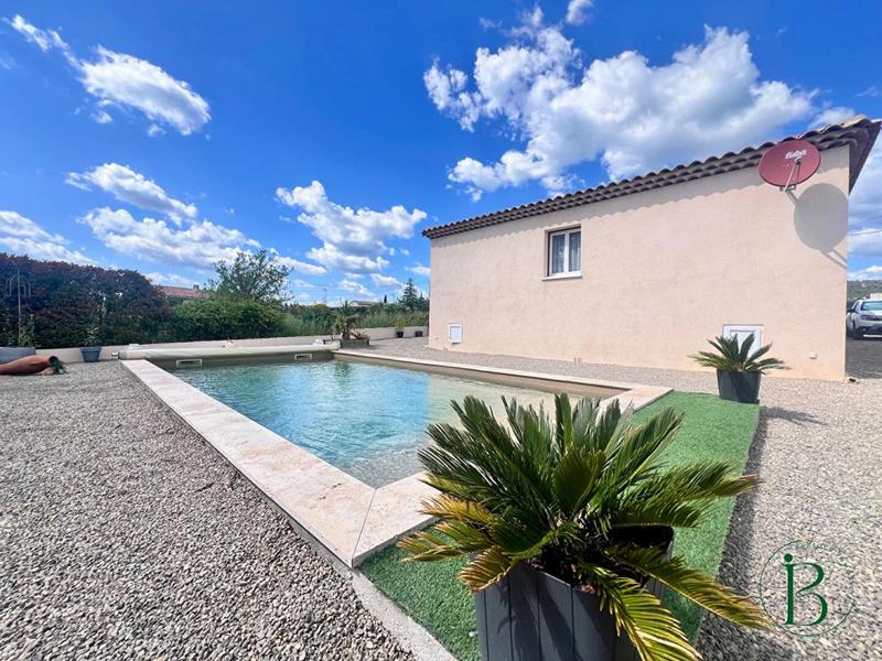 Villa - 121 m² - 6 pièces