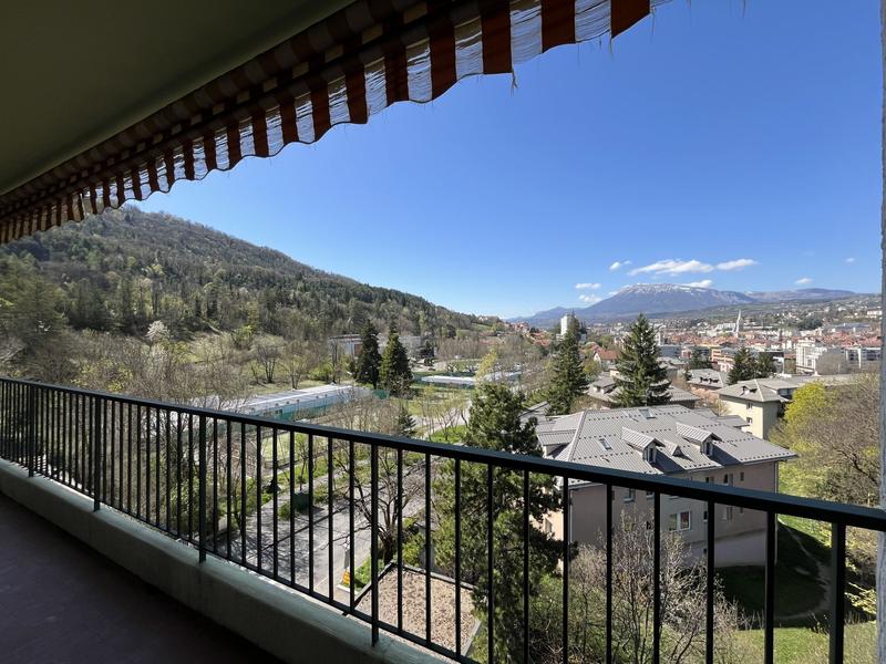 Appartement - 112 m² - 6 pièces